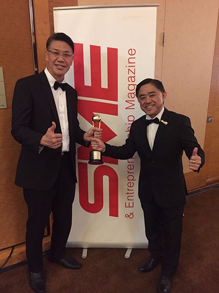 SME100 Award 2017 - Fast Moving Companies